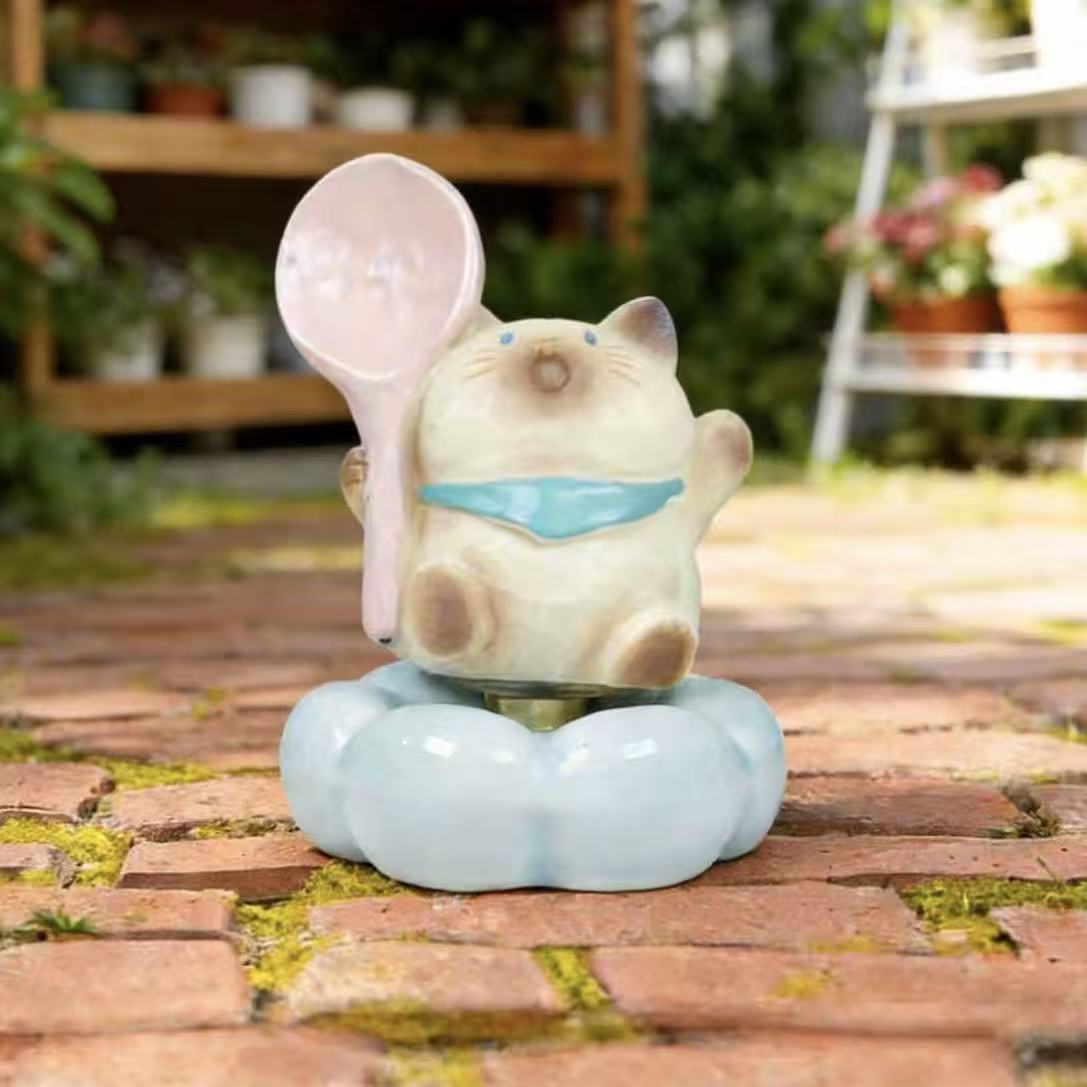 Spinning Cat Figurine – Ceramic Desk Decor