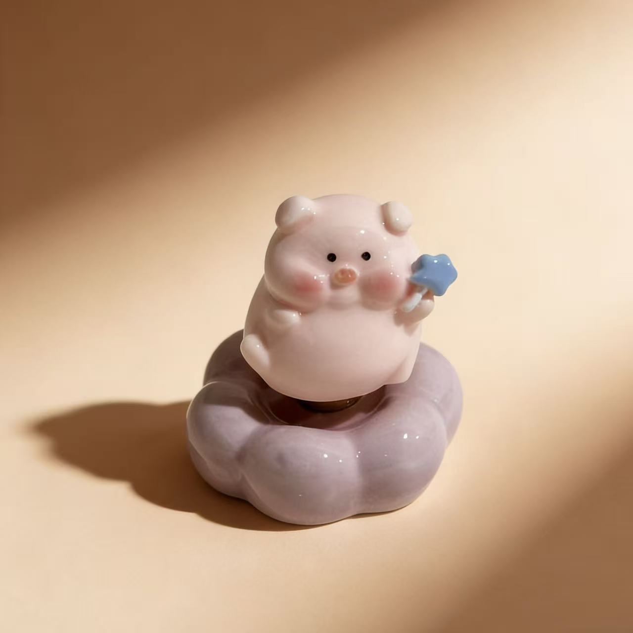 Spinning Piggy Figurine - Ceramic Desk Decor