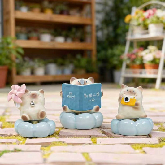 Spinning Cat Figurine – Ceramic Desk Decor